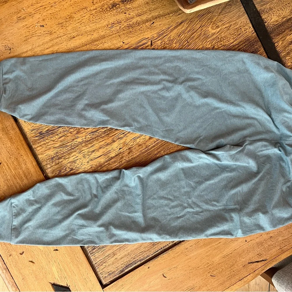 Vuori Women's Blue Joggers - Picture 3 of 4